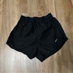 Black Nike shorts